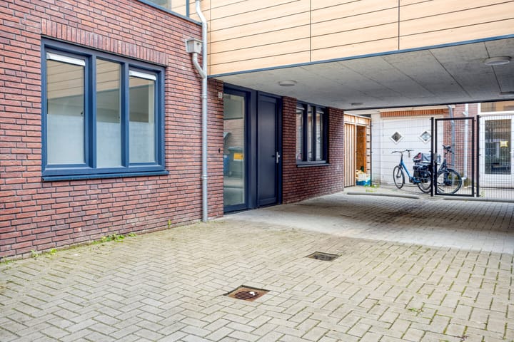 Foto 30 van Poststraat 35