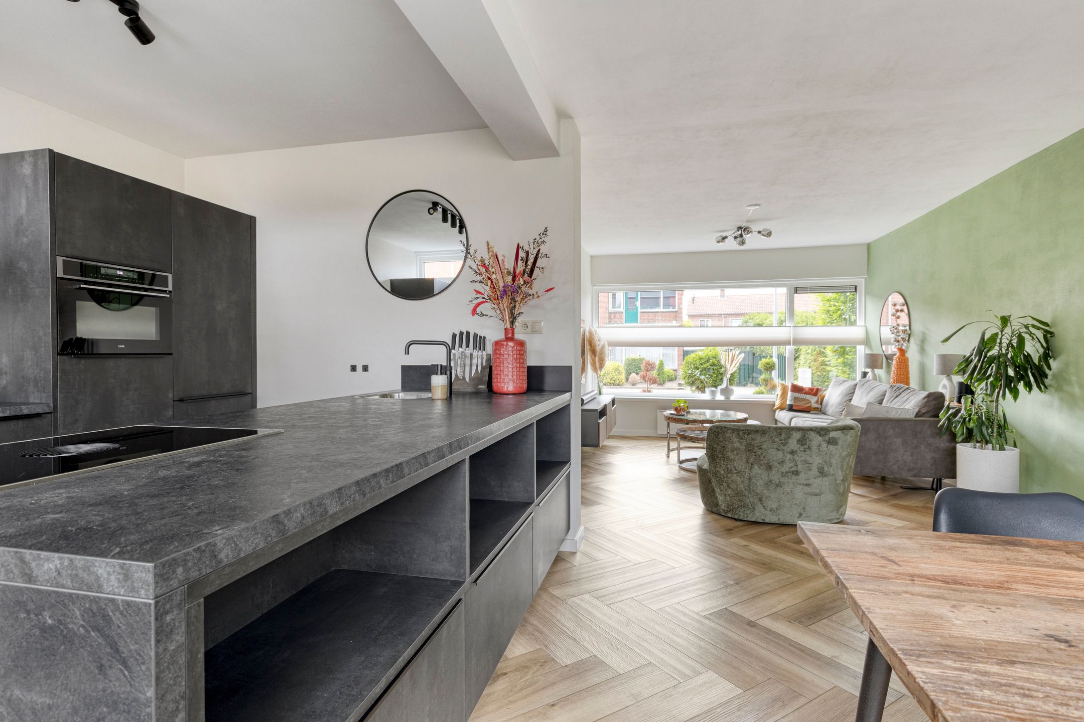 Foto 15 van Emmasingel 48