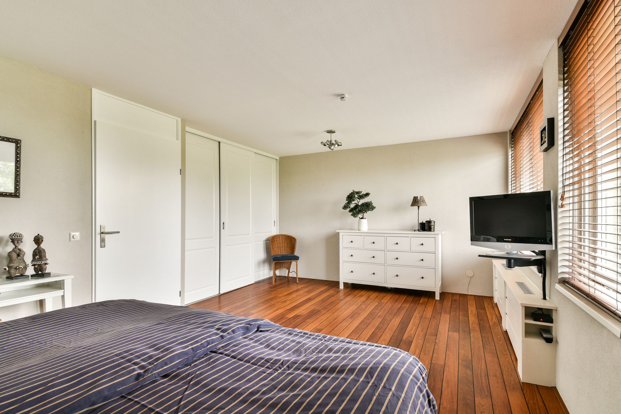 Foto 18 van van Dethstraat 20