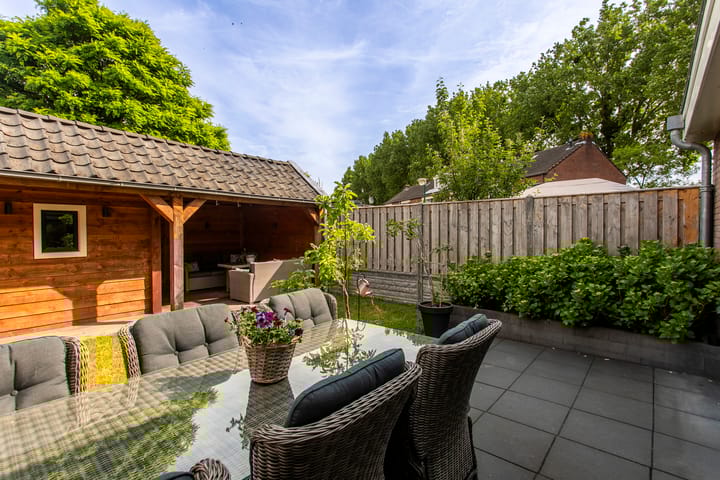 Foto 19 van Klaproosstraat 25