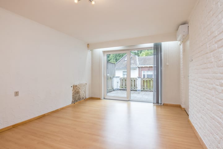 Photo 14 of Hoofdstraat 10