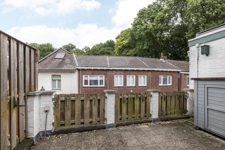 Photo 17 of Hoofdstraat 10