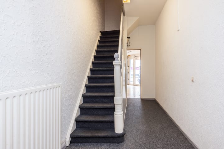 Photo 7 of Hoofdstraat 10