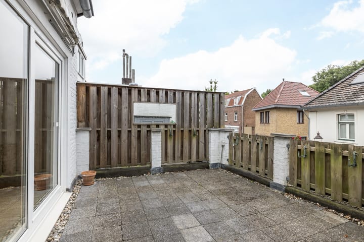 Photo 15 of Hoofdstraat 10