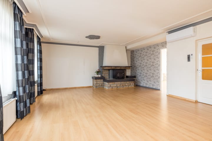 Photo 11 of Hoofdstraat 10