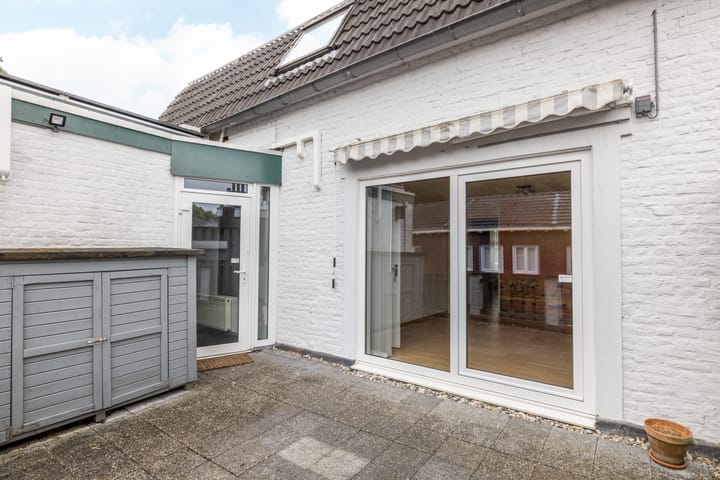 Photo 16 of Hoofdstraat 10