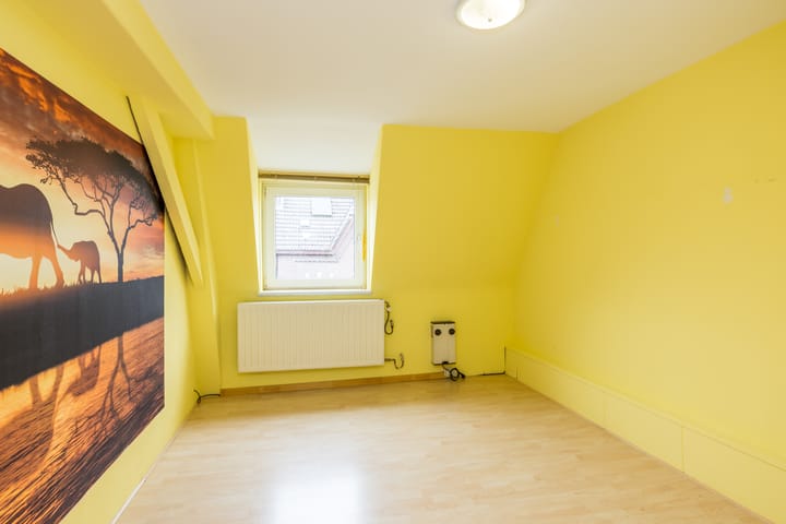 Photo 26 of Hoofdstraat 10