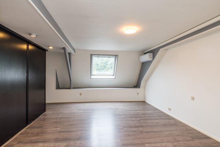 Photo 33 of Hoofdstraat 10