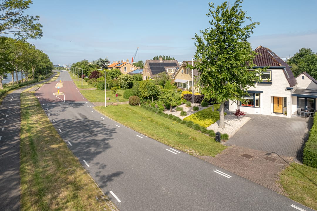 Foto 16 van Harlingerstraatweg 70