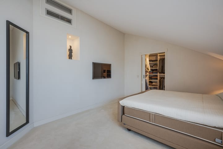 Foto 50 van Hugo Clausstraat 28