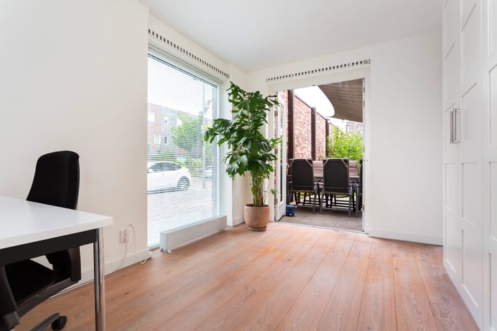 Photo 16 of W.G. Witteveenplein 81