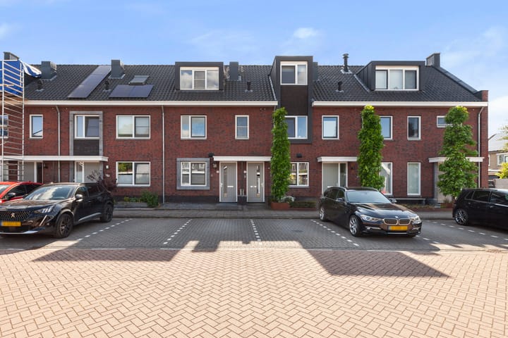 Foto 1 van Schoolplein 6