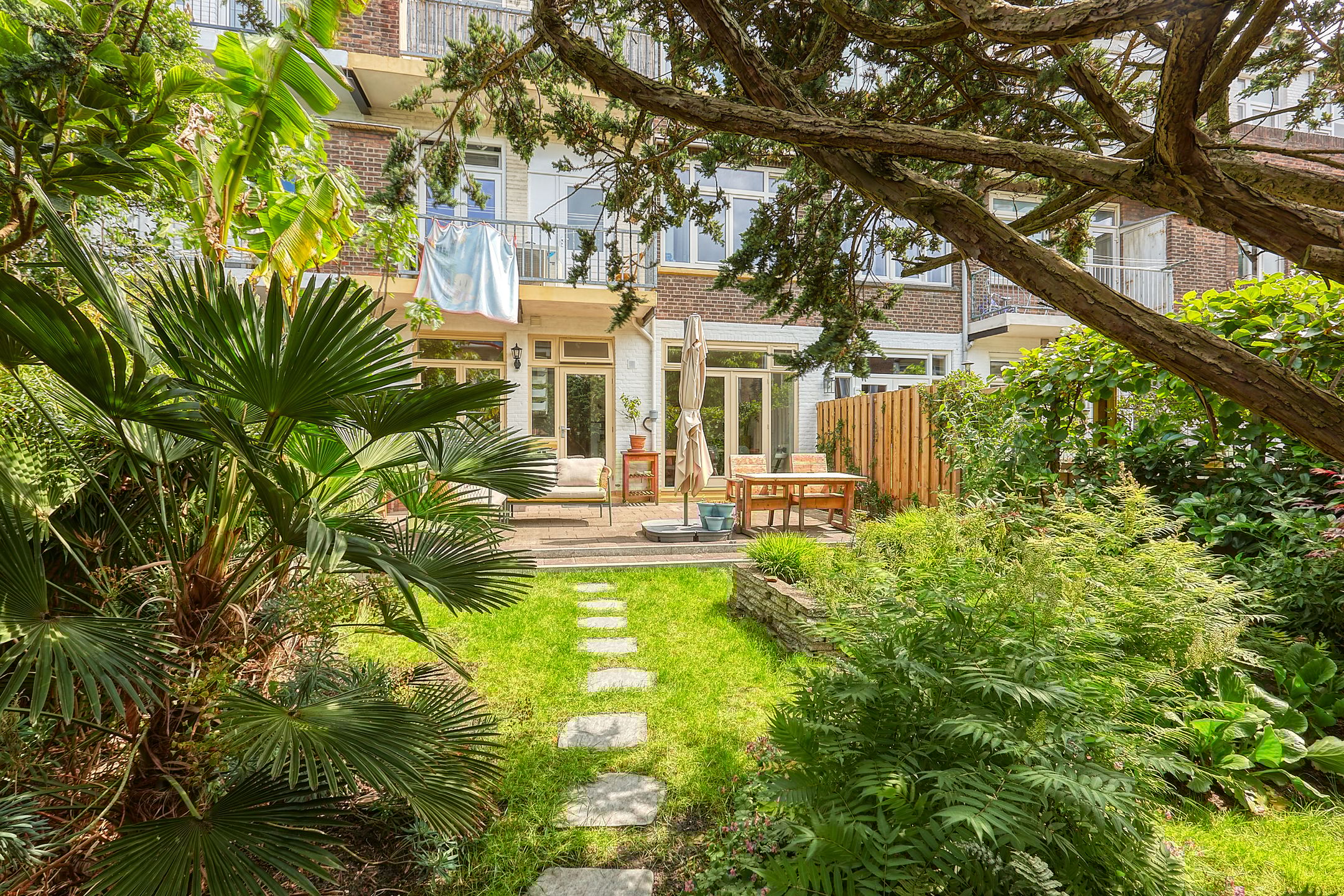 Foto 15 van Van den Boschstraat 281