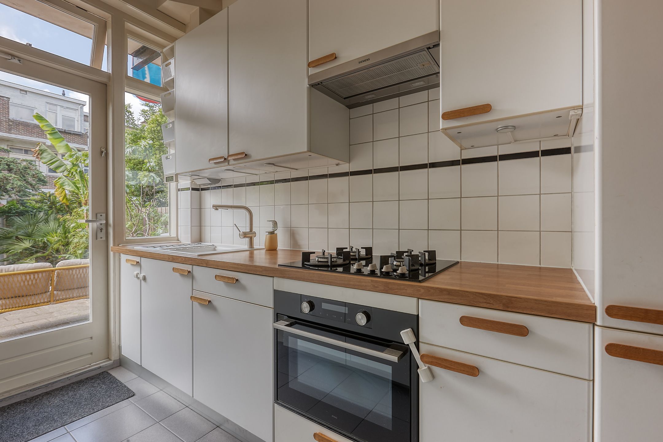 Foto 18 van Van den Boschstraat 281