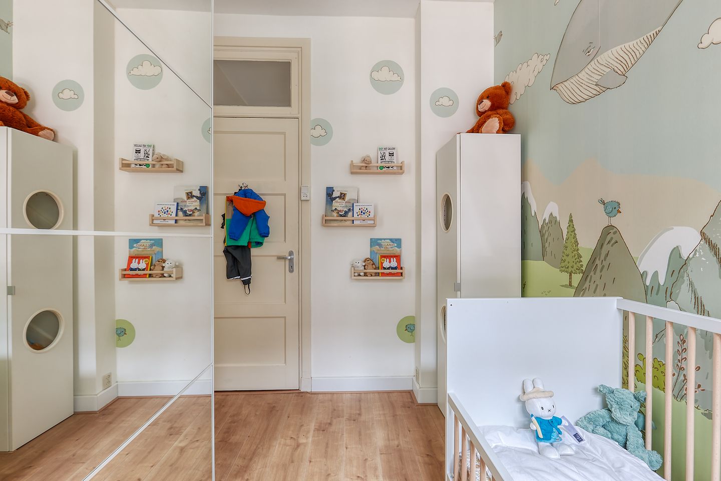 Foto 25 van Van den Boschstraat 281