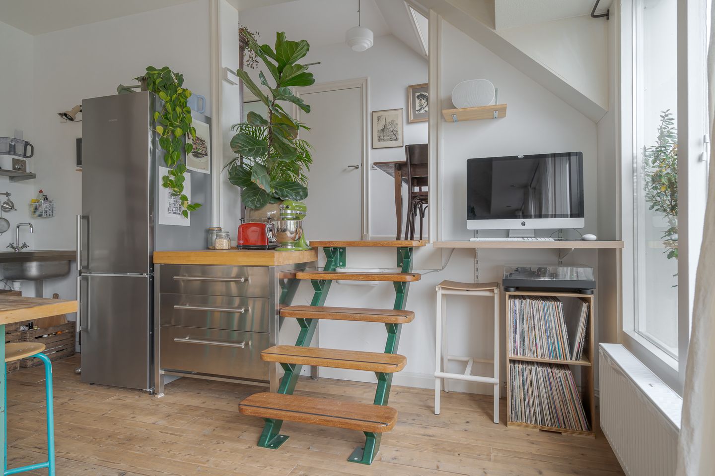 Foto 19 van Van Karnebeekstraat 67-J