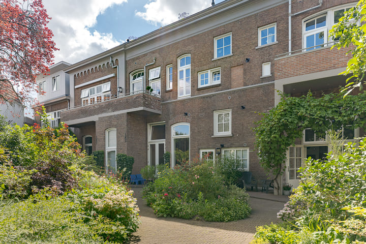 Foto 38 van Van Karnebeekstraat 67-J