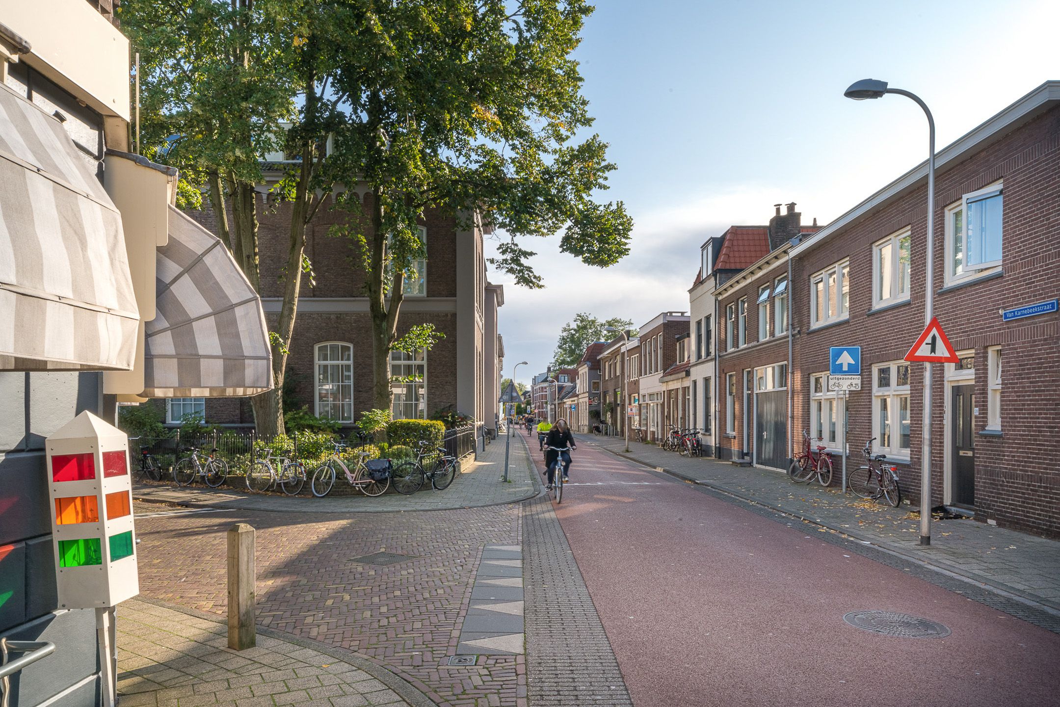 Foto 42 van Van Karnebeekstraat 67-J