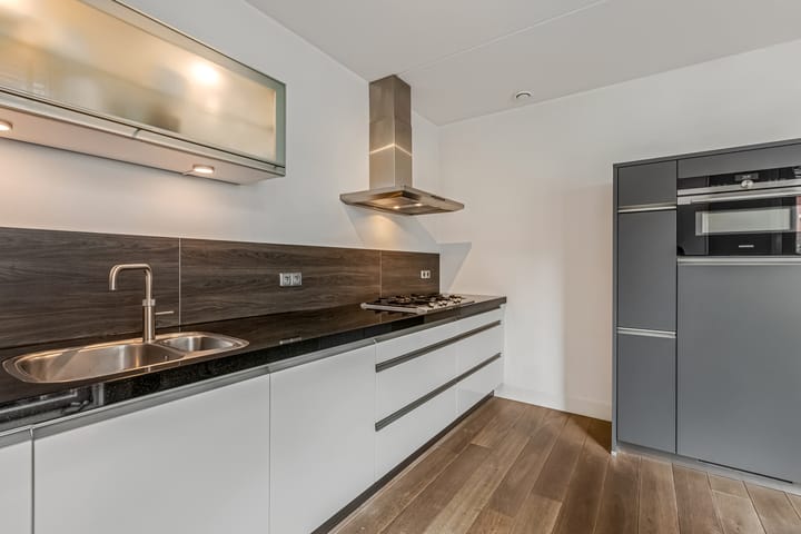 Foto 15 van Sestertiusstraat 6