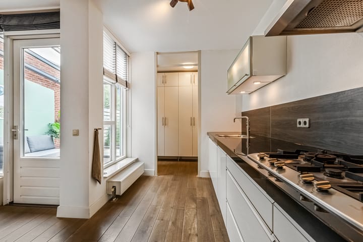 Foto 16 van Sestertiusstraat 6