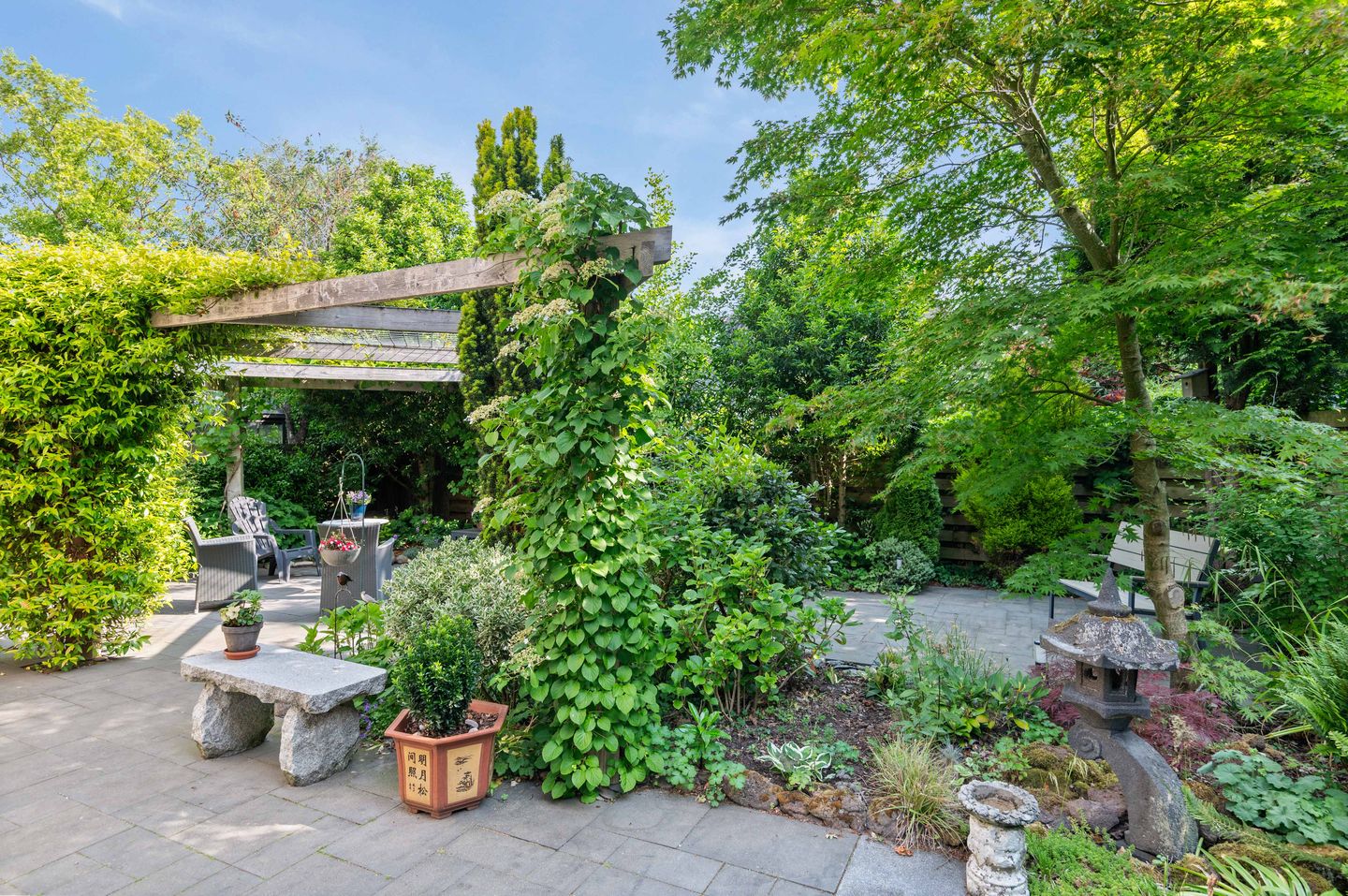 Photo 4 of Liesbos 106