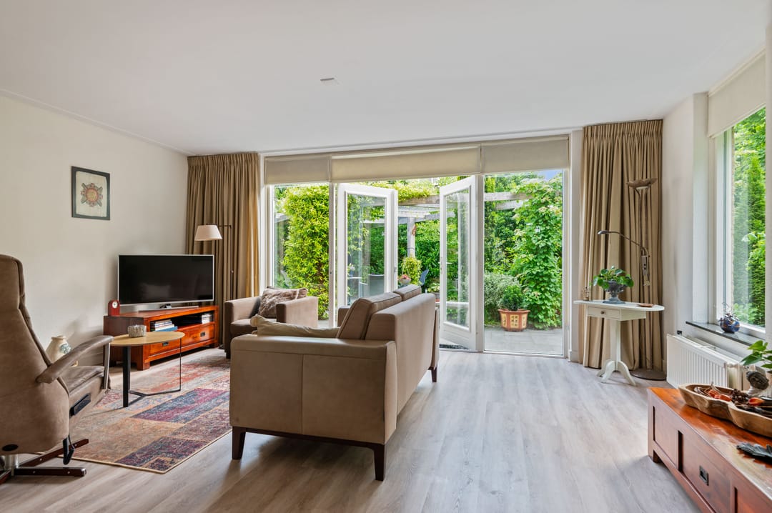 Photo 7 of Liesbos 106