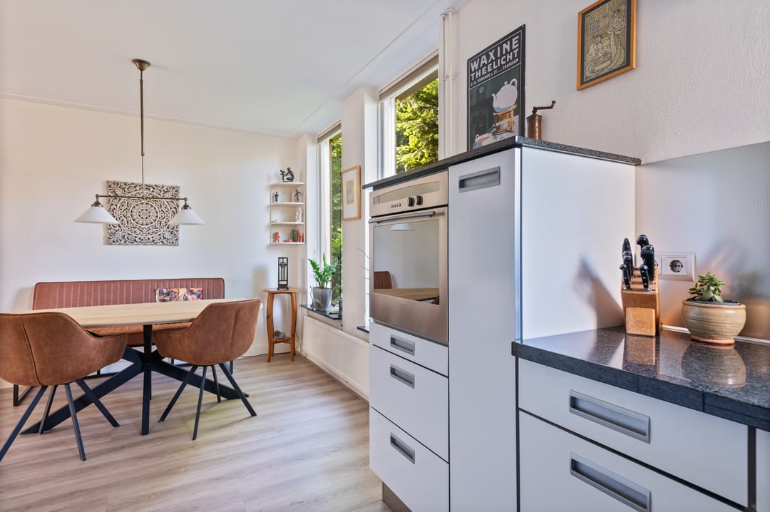 Photo 16 of Liesbos 106