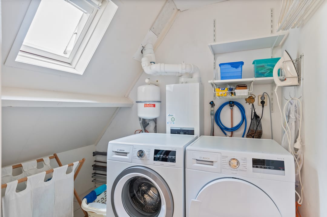 Photo 32 of Liesbos 106