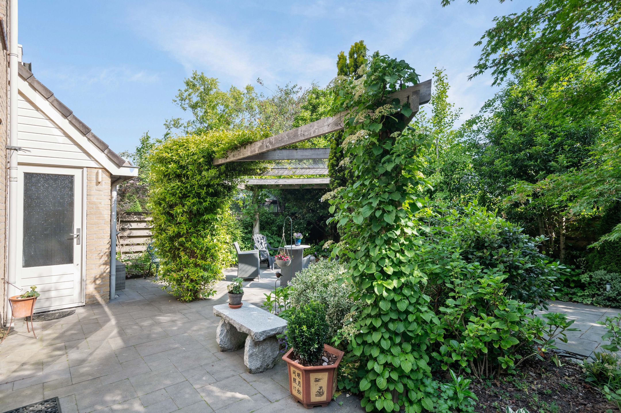 Photo 36 of Liesbos 106