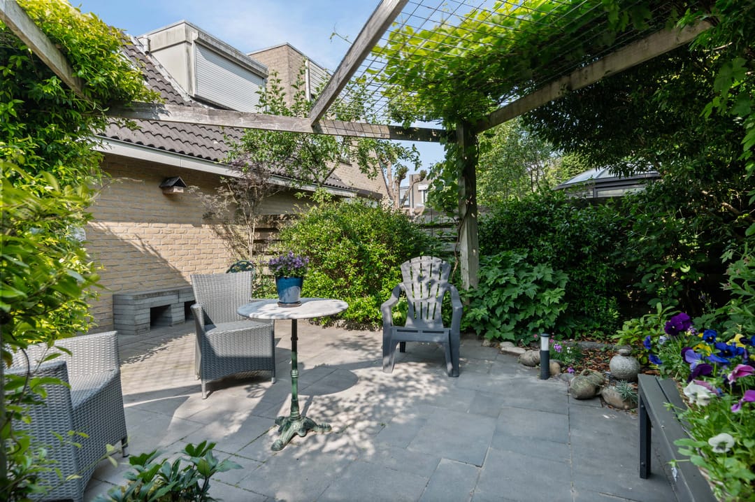 Photo 38 of Liesbos 106