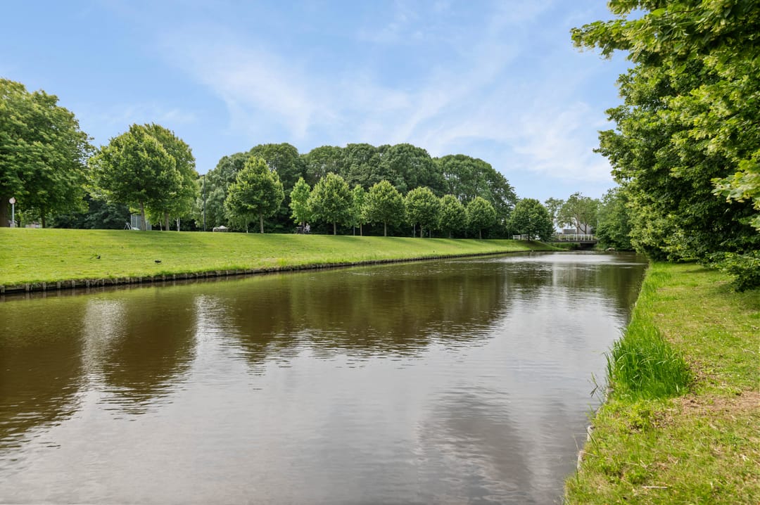 Photo 47 of Liesbos 106