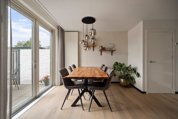 Photo 8 of D. Lubbertstraat 20