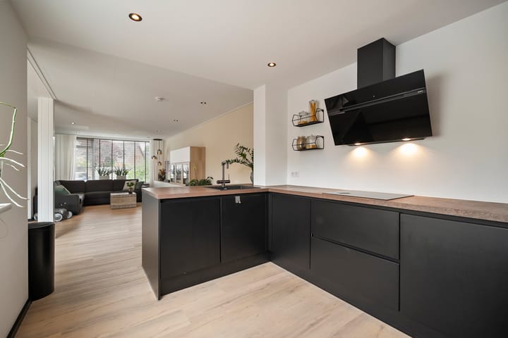 Photo 14 of D. Lubbertstraat 20