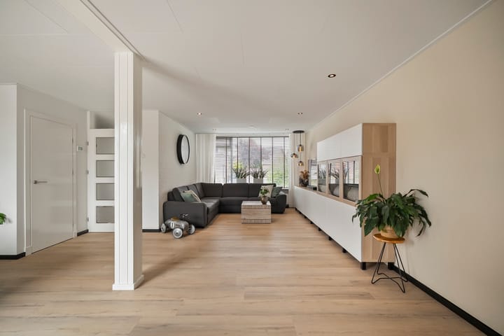 Photo 15 of D. Lubbertstraat 20