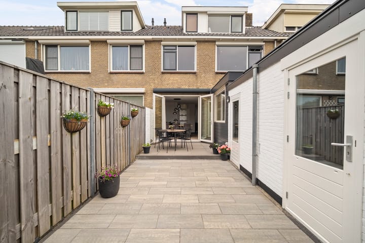 Photo 35 of D. Lubbertstraat 20