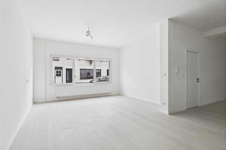 Photo 2 of Oostdam 51