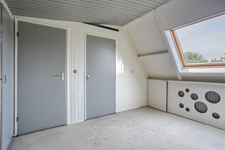 Photo 23 of Plevierstraat 32