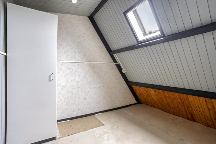 Photo 24 of Plevierstraat 32