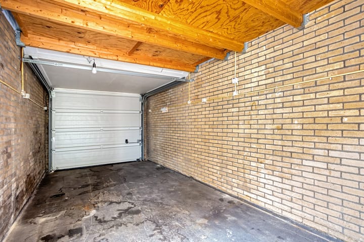 Photo 32 of Plevierstraat 32