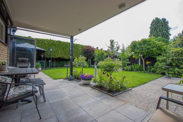 Foto 28 van Graaf van Loonlaan 23