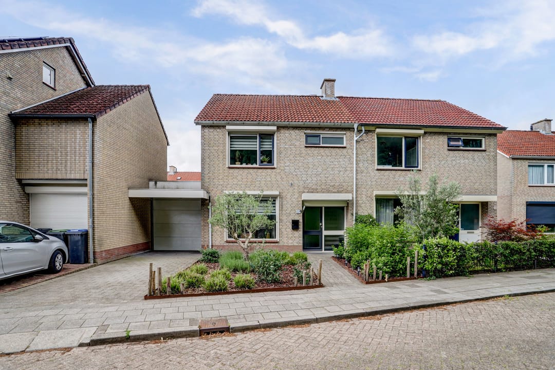 Foto 1 van van Slotendreef 25