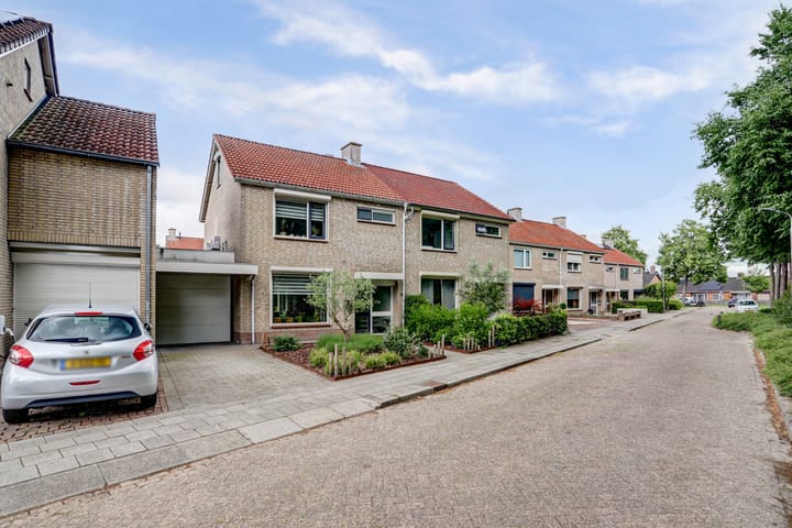 Foto 2 van van Slotendreef 25