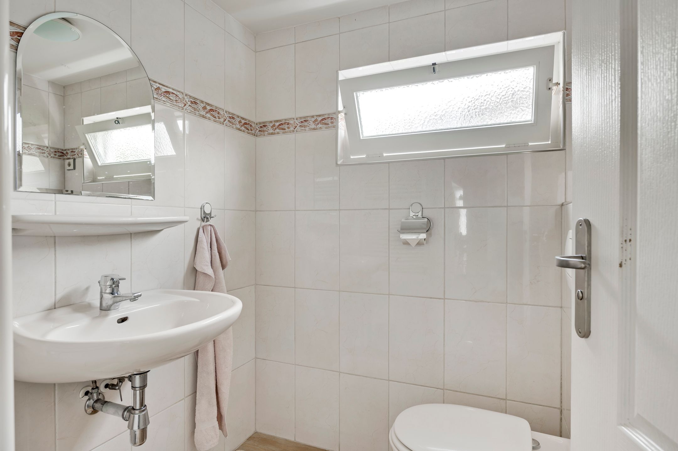 Foto 15 van Helmondseweg 3