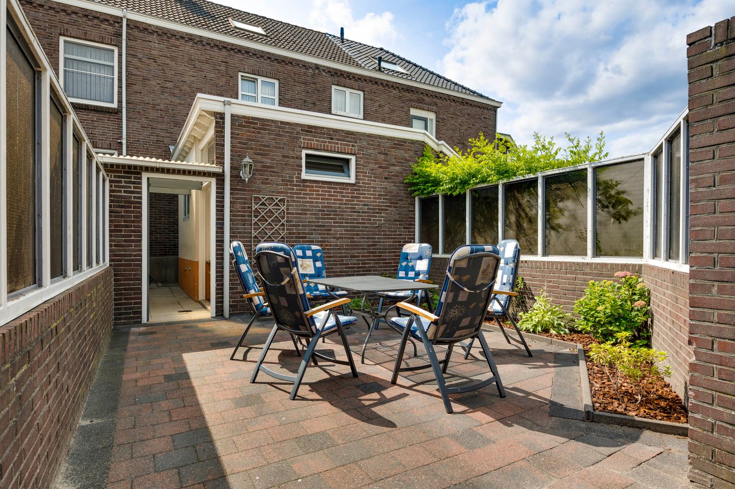 Foto 35 van Helmondseweg 3