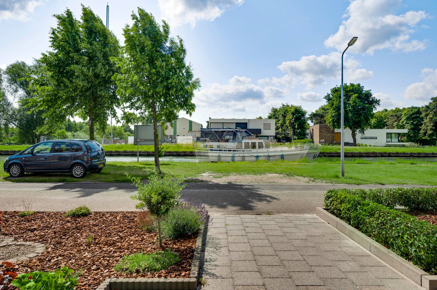 Foto 40 van Helmondseweg 3