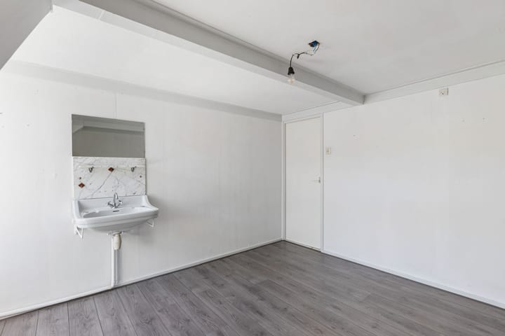 Photo 33 of Oudesluis 9-A