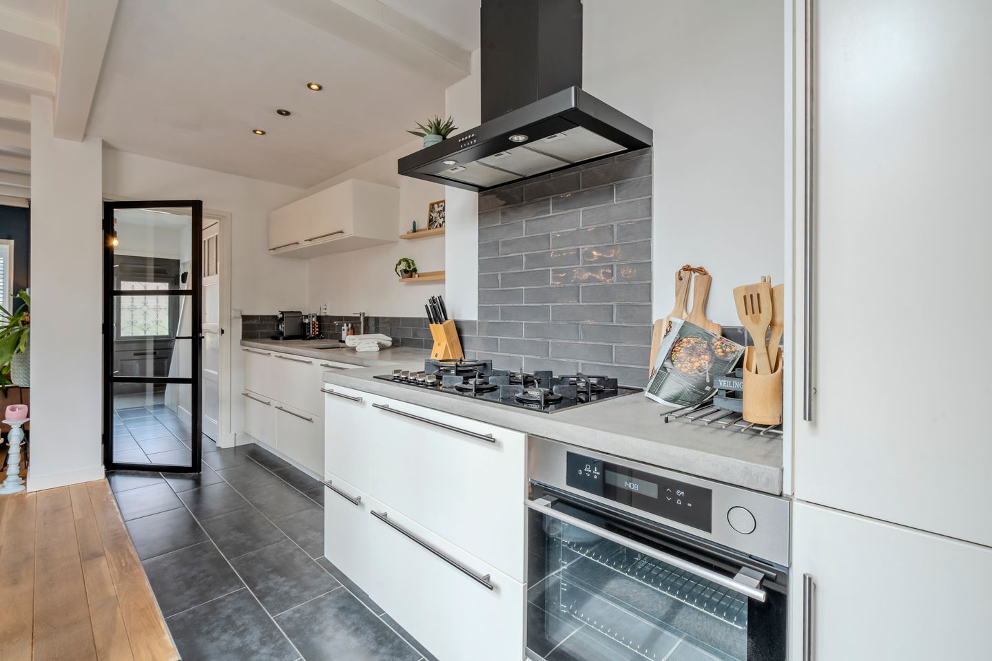 Photo 19 of Eikelaan 55