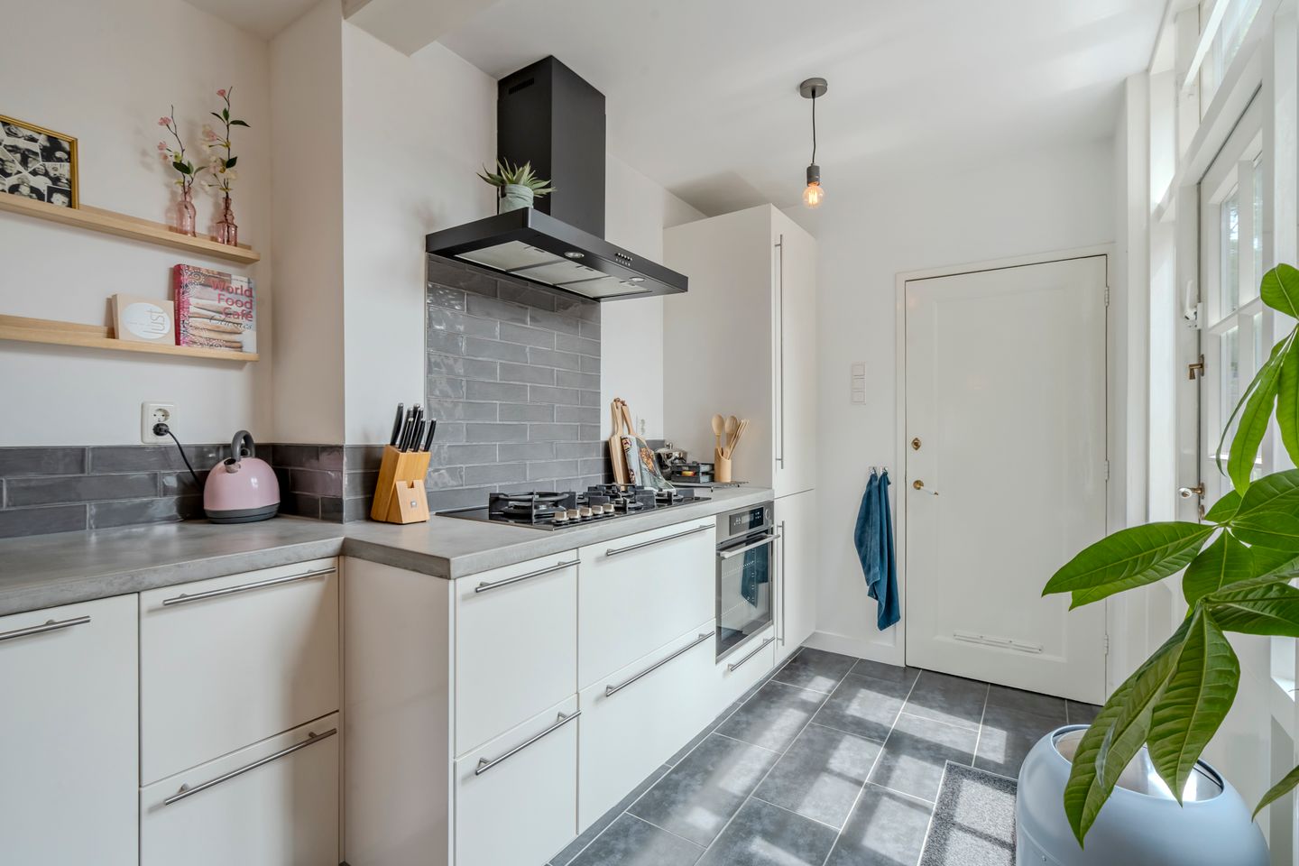 Photo 20 of Eikelaan 55