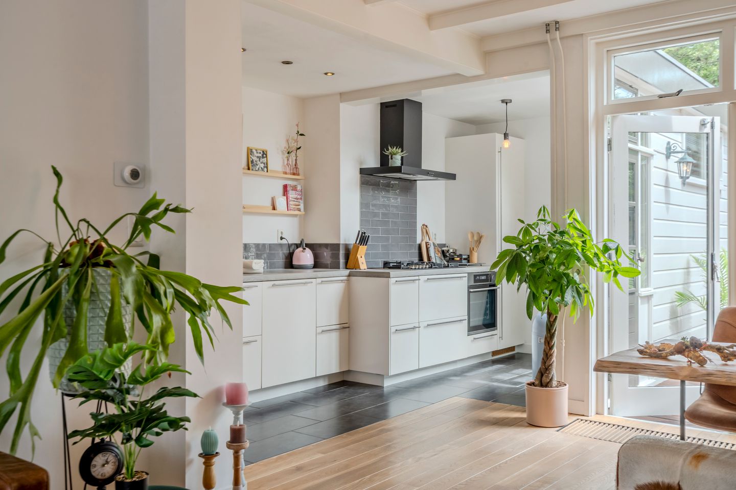 Photo 34 of Eikelaan 55