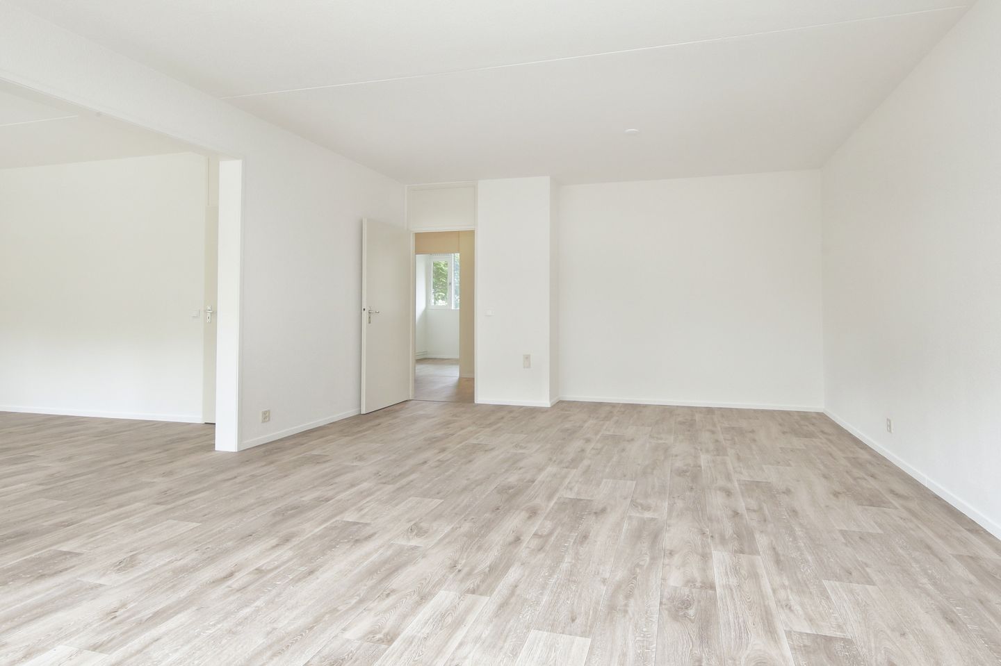 Foto 20 van Meidoornweg 152